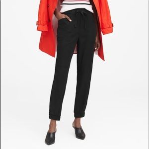 BANANA REPUBLIC TENCEL Jogger Pant